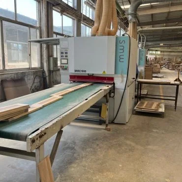 Sanding surface and edge
